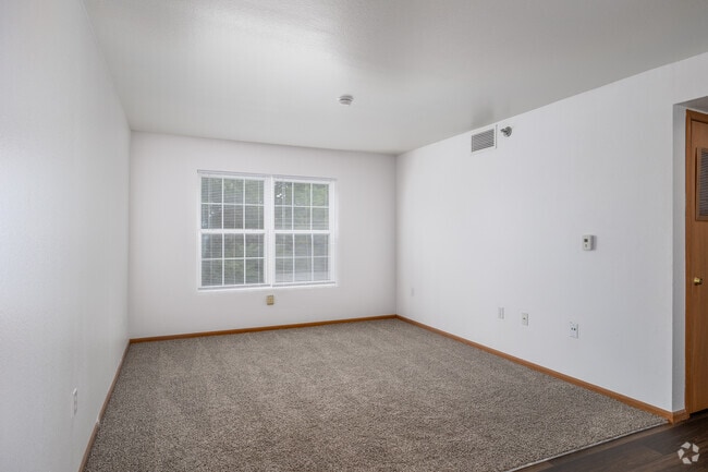 Interior Photo - Wyndam Place
