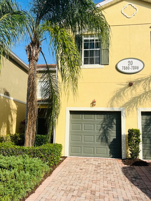7876 Limestone Ln Unit 20103, Sarasota, FL 34233 Condo for Rent in