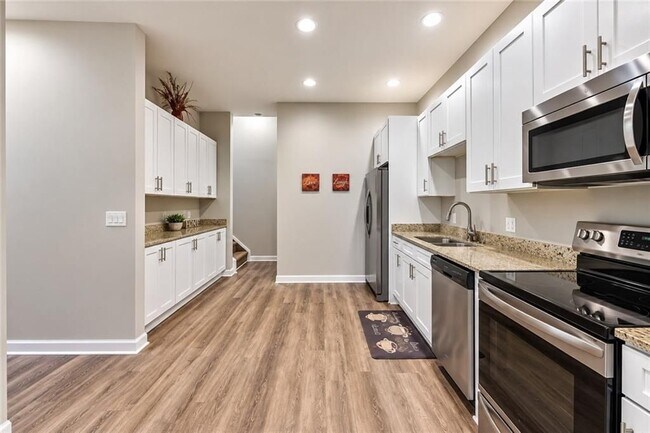 Foto del edificio - 0 Larchmont Dr NW