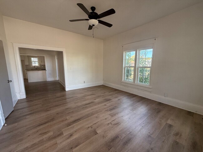 Foto del edificio - 105 S Magnolia St