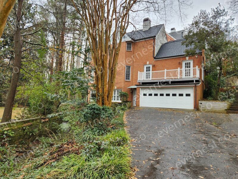 Foto principal - 1183 Amsterdam Ave NE