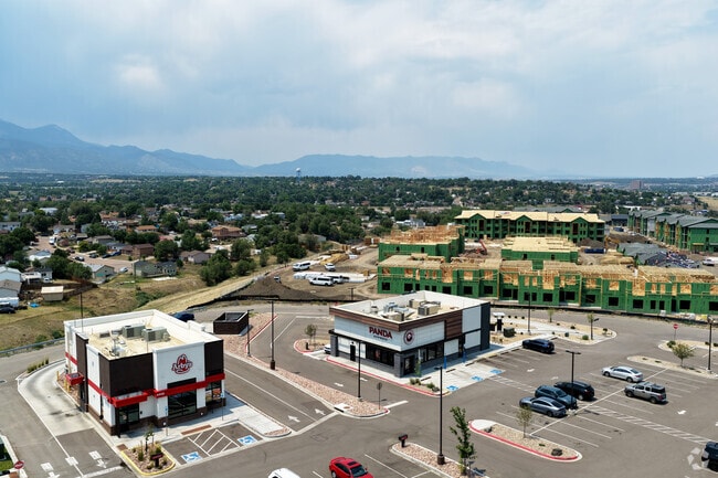 Building Photo - Venture on Venetucci