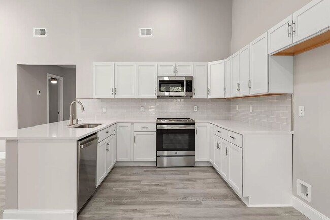 Building Photo - Renovated Ladson Home for Rent
