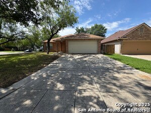 Foto principal - 7102 Shady Elms