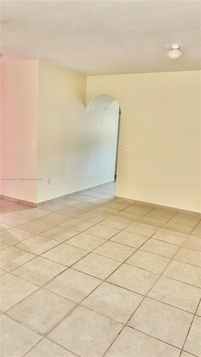 Foto del edificio - 1615 SW 3rd Ct