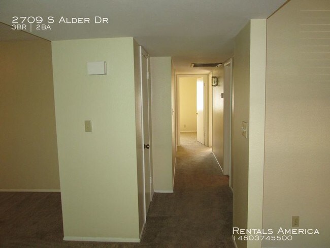 Building Photo - Great Patio Home in Tempe!