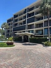 Building Photo - 225 S Beach Rd