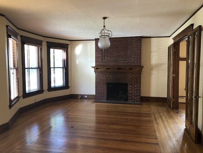 Living Room - 640 Orange St