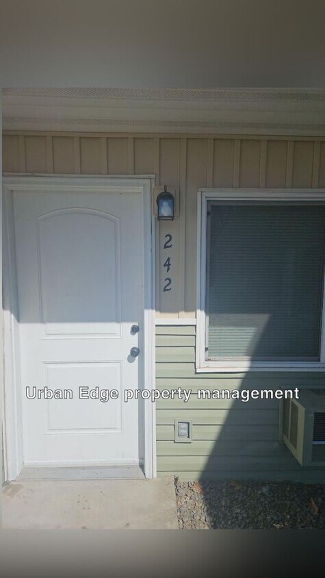 Foto principal - 1 bedroom 1 bath apartment (photos similar)