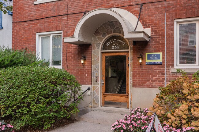 Photo de l'intérieur - 233 Nepean