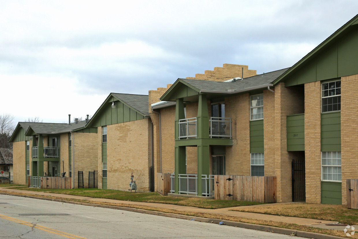 Building - Velda Rose Apartments