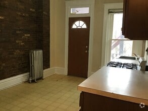 Building Photo - 215 Woodbine St