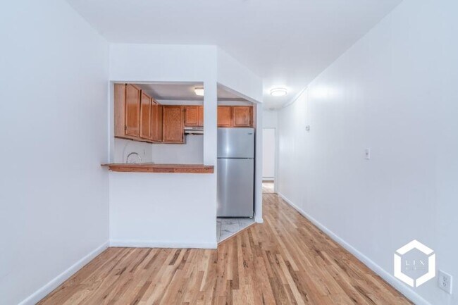 Foto del edificio - 1 bedroom in BROOKLYN NY 11238