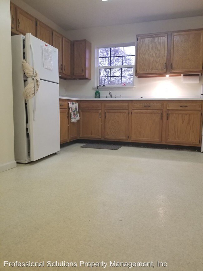 Foto del edificio - 2 br, 1 bath House - 24 Fourth Street