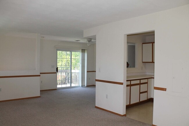 Building Photo - Charming 2-Bedroom, 1-Bath Apartment with ...