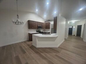 Building Photo - 164 Heritage Meadows Cir