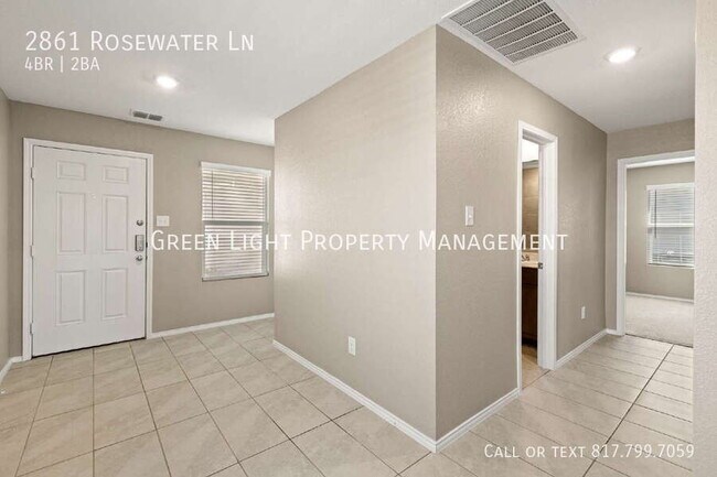 Foto del edificio - 2861 Rosewater Ln