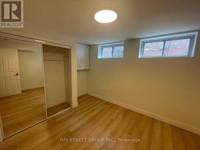 Building Photo - 173 Searle Ave