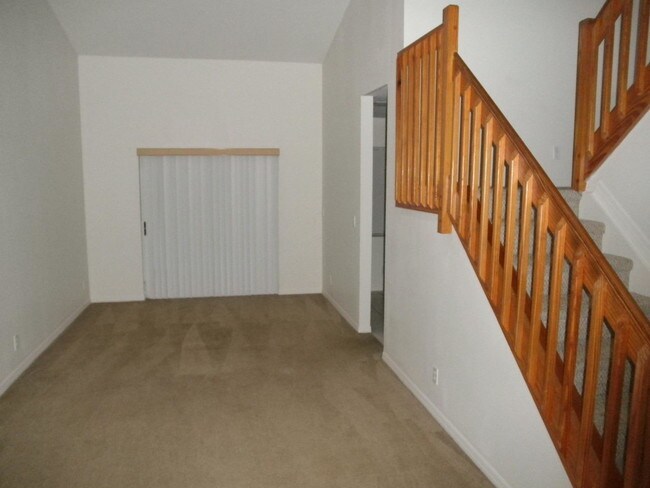 Building Photo - 108  Heatherwood Drive