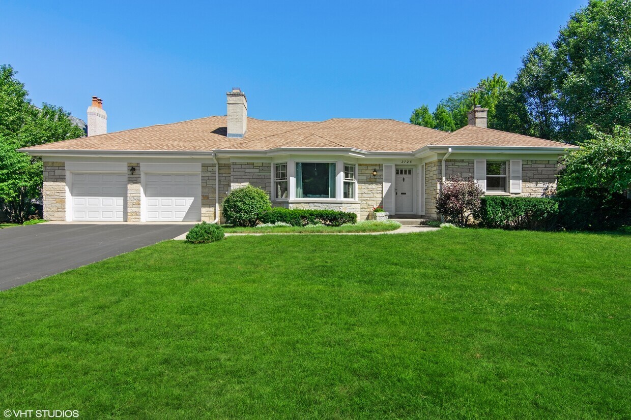 Primary Photo - 2728 Iroquois Rd