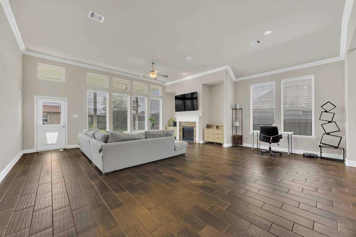 Foto principal - 24119 Kingdom Isle Ln