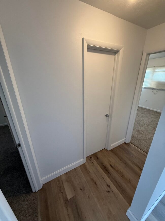 Foto del edificio - 1045 Moore St