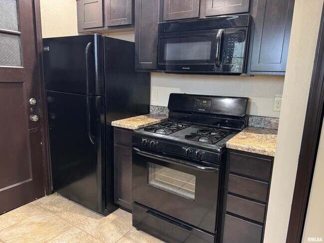Foto del edificio - 2621 N Harrison St