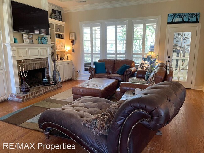 Foto del edificio - 3 br, 2 bath House - 17745 Glen Nook Ave