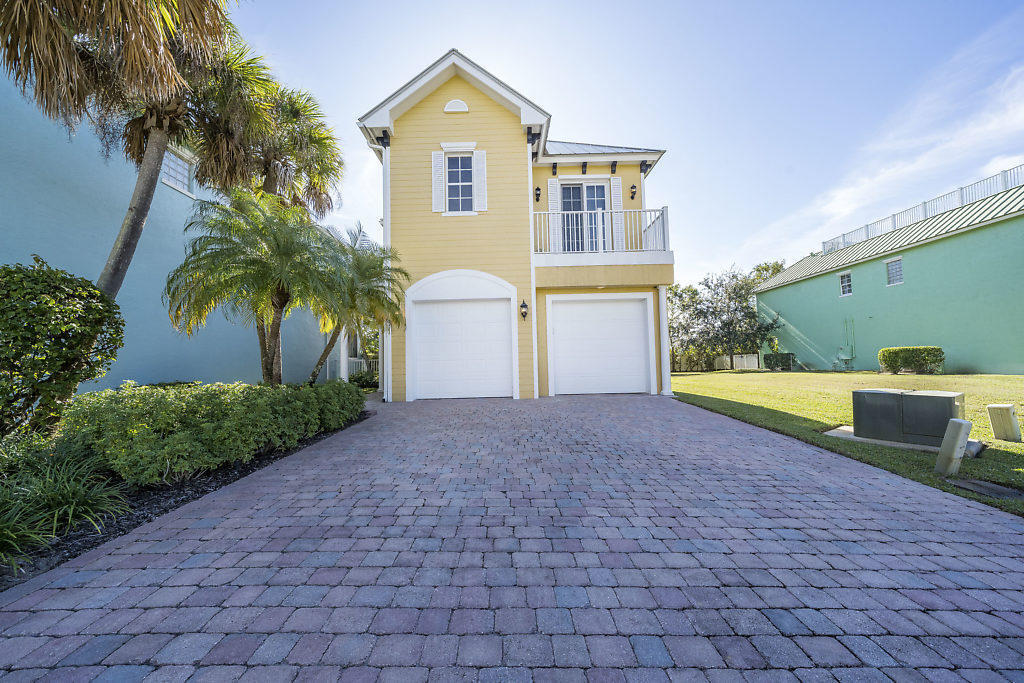 Foto principal - 8088 SE Asaro St