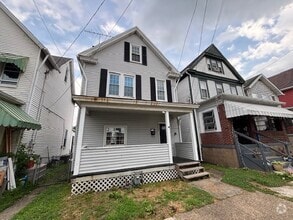 Building Photo - 634 Sixth St