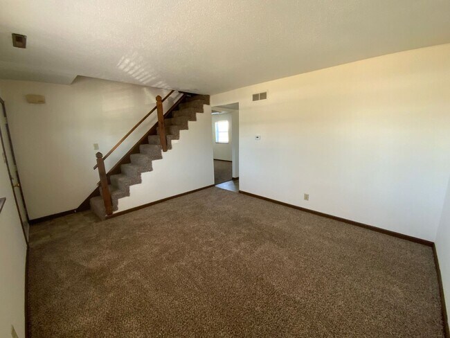 Foto del edificio - 560 NE Park Ln