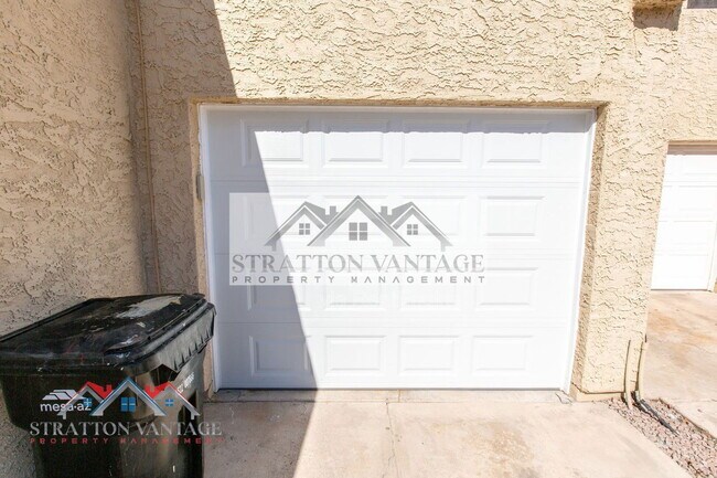 Building Photo - 2929 E Broadway Rd