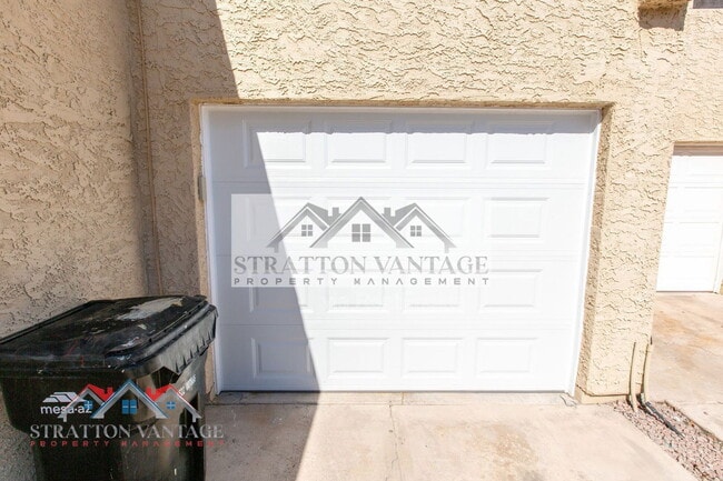 Foto del edificio - 2929 E Broadway Rd