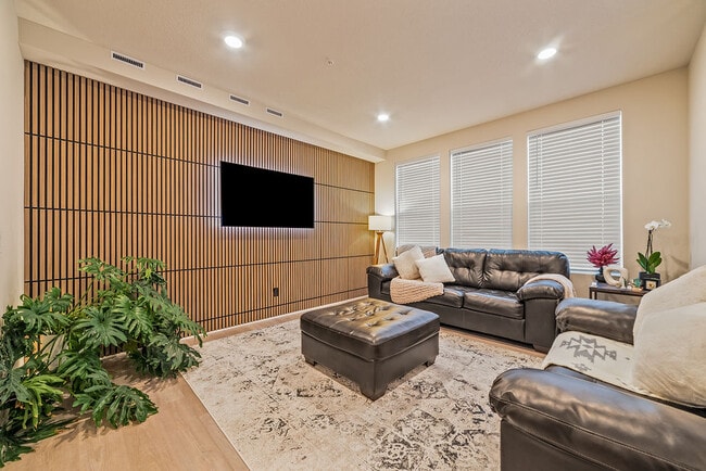 Foto del edificio - 5126 94th Ln N