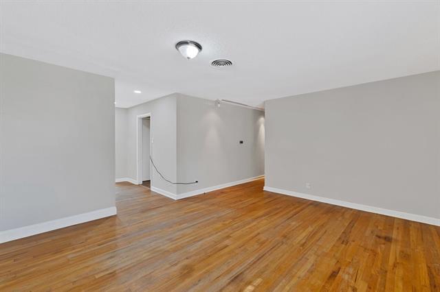 Foto del edificio - 6833 Norma St