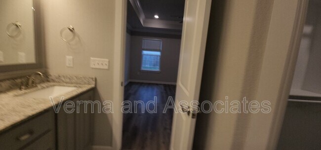 Foto del edificio - 4440 W Havana Ave