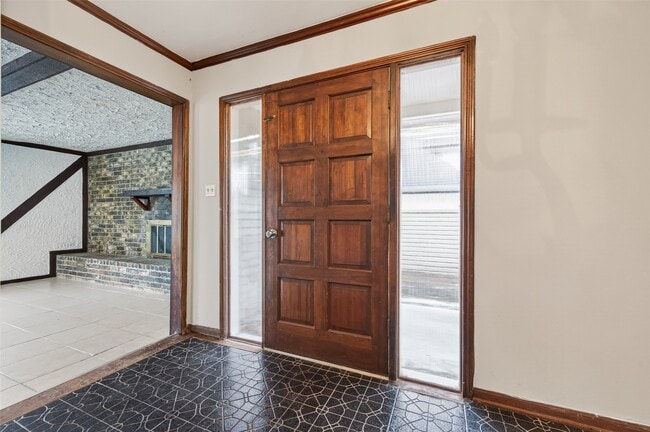 Building Photo - 5414 Spanish Oak Dr