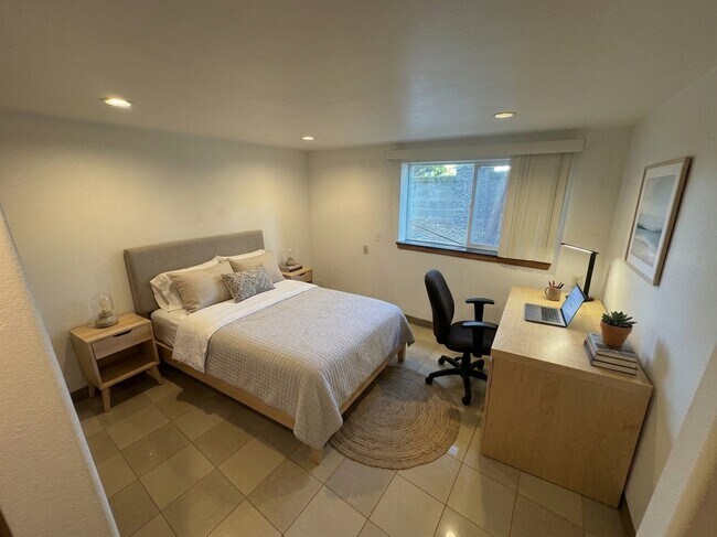 Foto del edificio - 4316 36th Ave NE