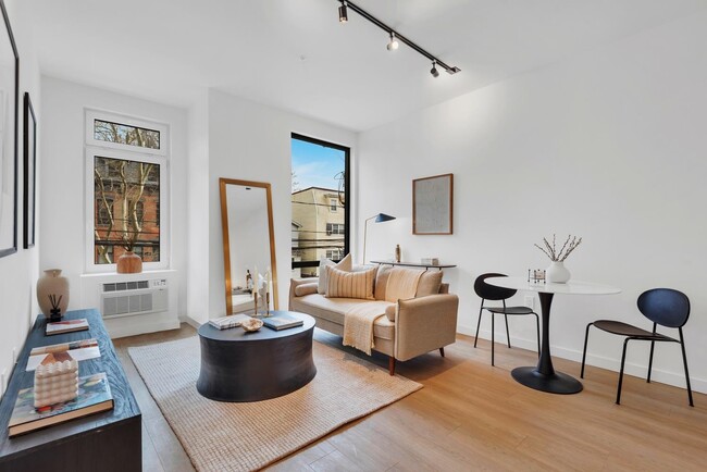 Foto del edificio - 328 Pacific Ave