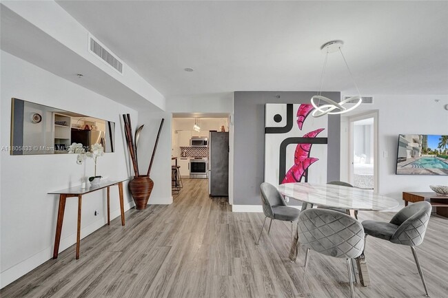 Building Photo - 9195 Collins Ave
