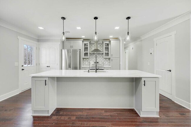 Foto del edificio - 5104 Parishwood Ct