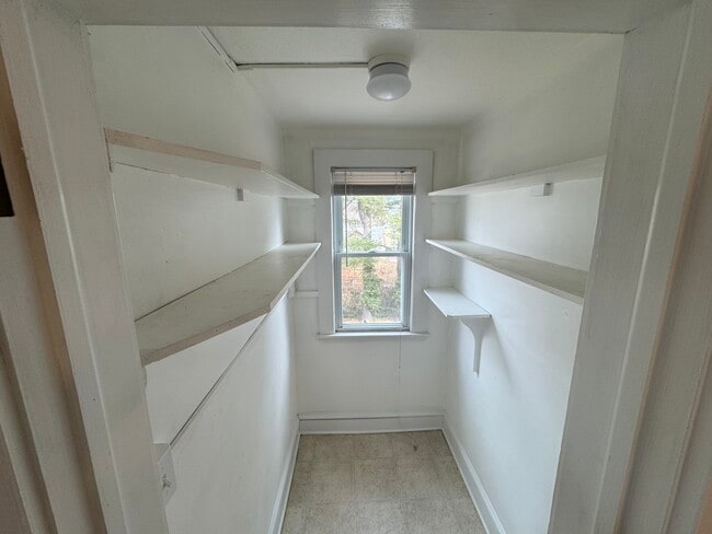 Kitchen pantry - 34 Nesbit Ave