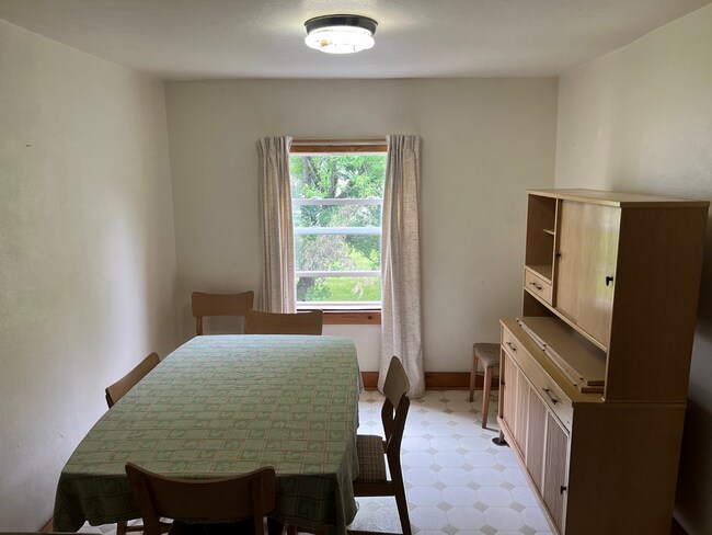 Foto del edificio - 2232 N Williamson Rd