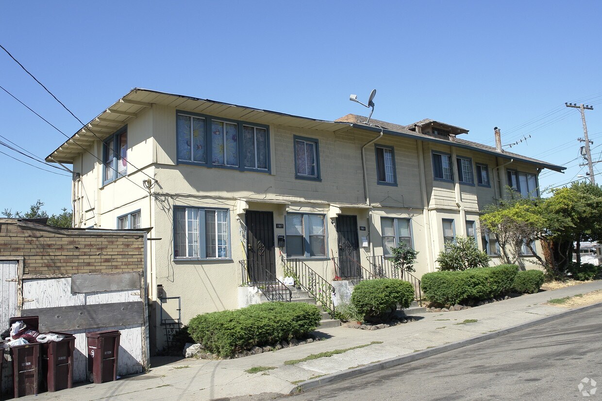 Foto del edificio - 2136-2138 19th Ave