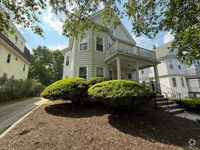 Building Photo - 14 Marlboro St