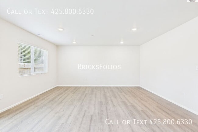 Building Photo - 19537 141st Ave Ct E