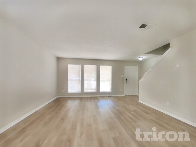 Building Photo - 19907 Big Timber Dr