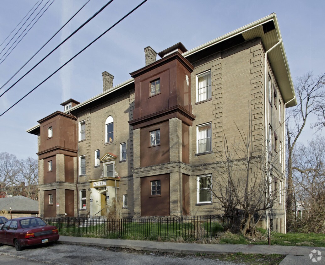 728 Ridgeway Ave, Cincinnati, OH 45229 Apartments in Cincinnati, OH