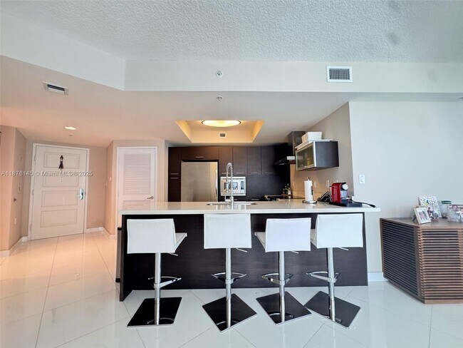 Building Photo - 200 Sunny Isles Blvd