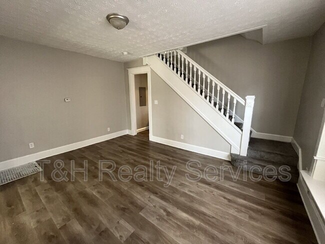 Foto del edificio - 514 E 33rd St